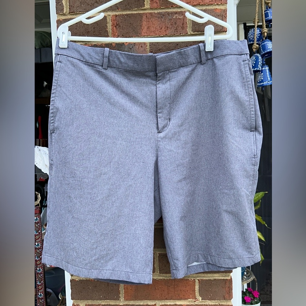 MENS NIKE GOLF SHORTS LIGHT SZZ 38